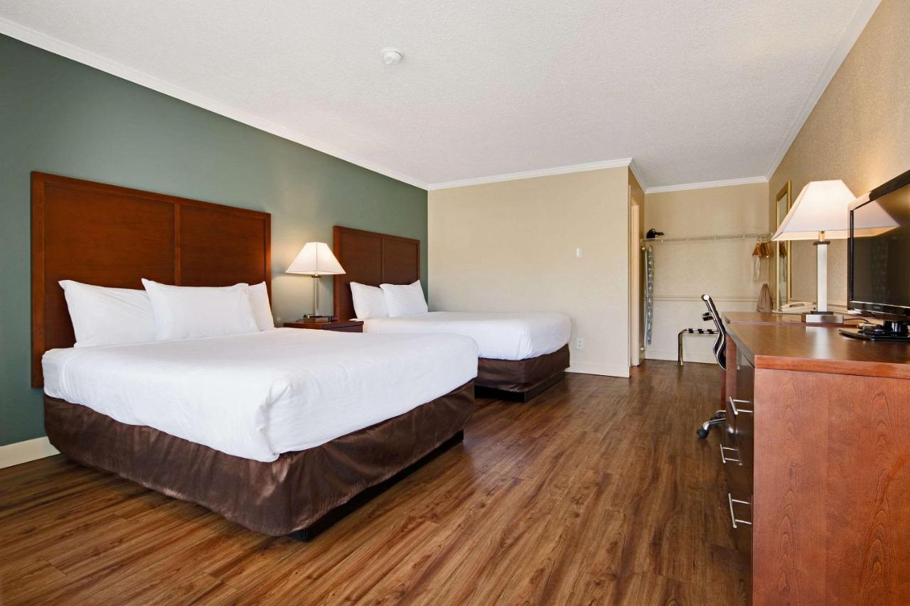 Econo & Lodge Kelowna